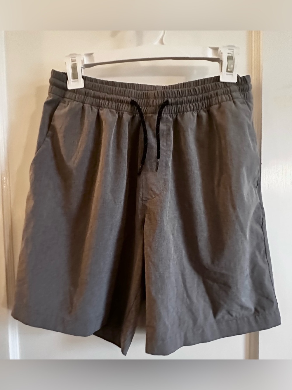 Old Navy Active Go-Dry Moisture-Wicking Performance Shorts